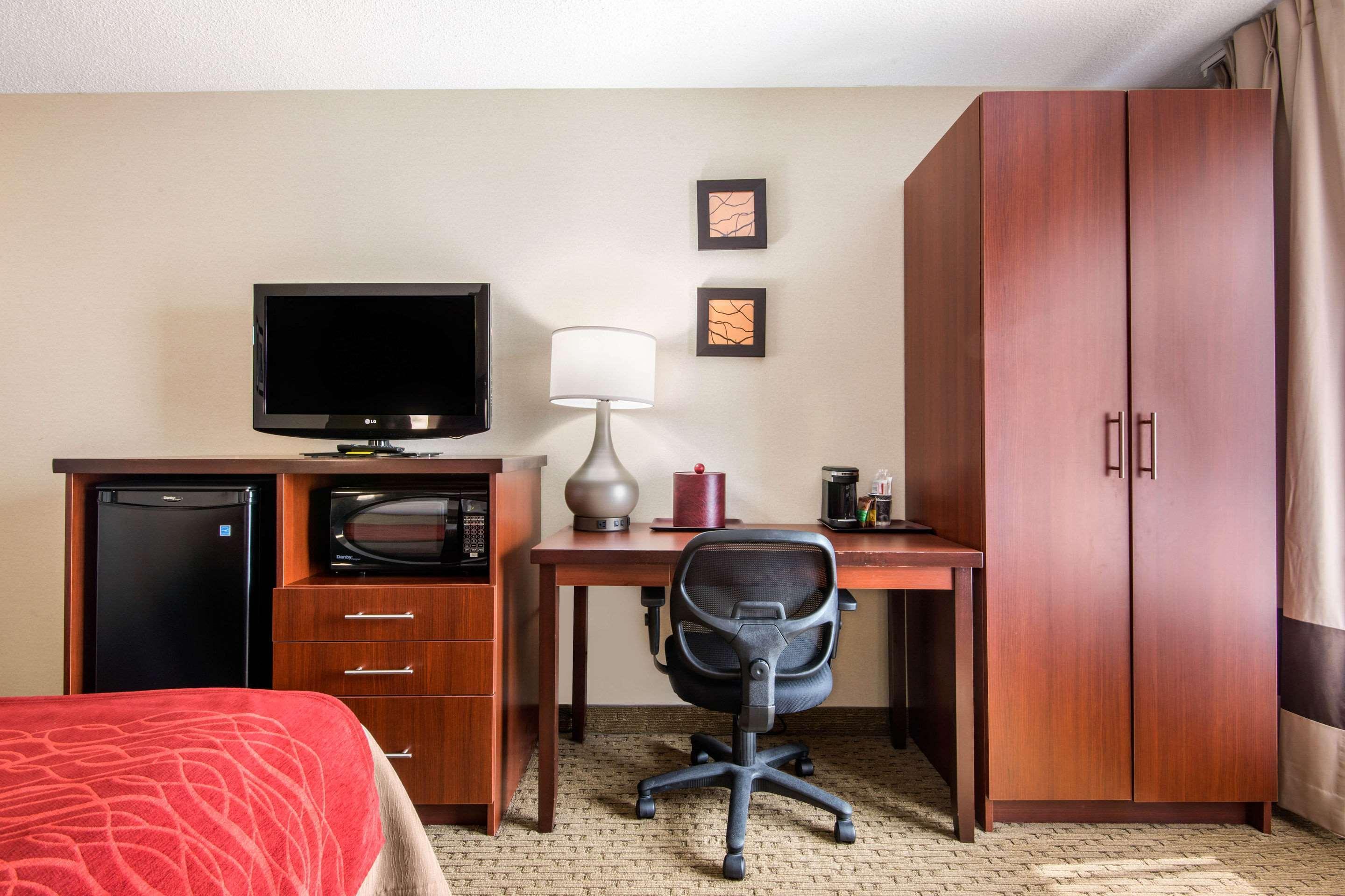 Comfort Inn Airport West Mississauga Extérieur photo