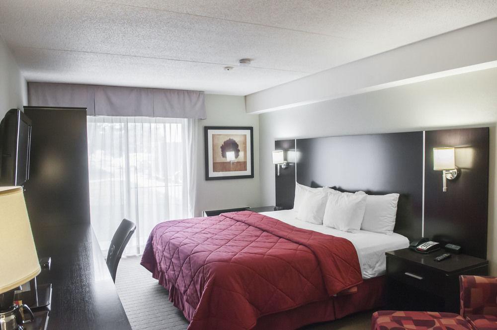 Comfort Inn Airport West Mississauga Extérieur photo