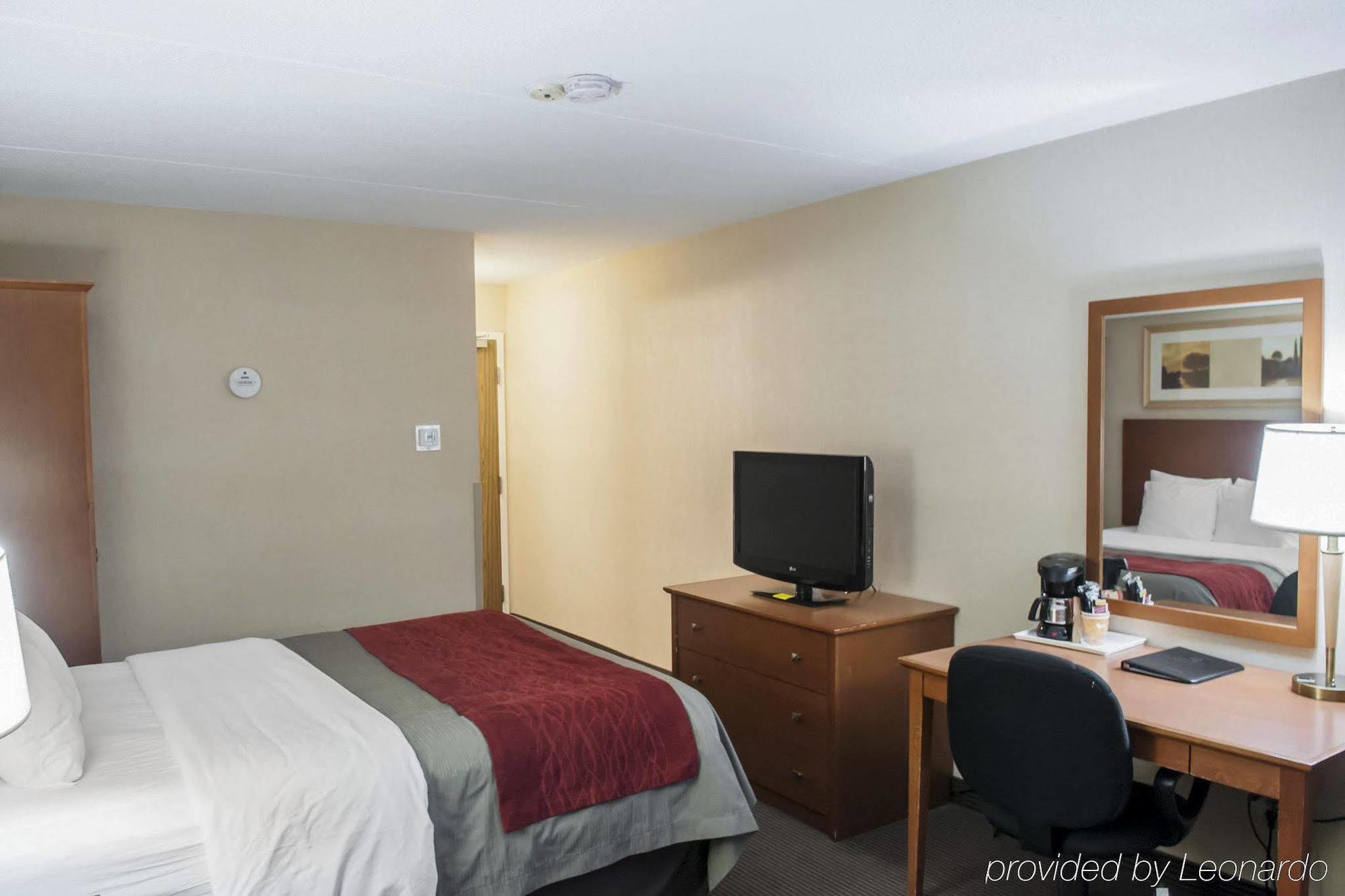 Comfort Inn Airport West Mississauga Extérieur photo