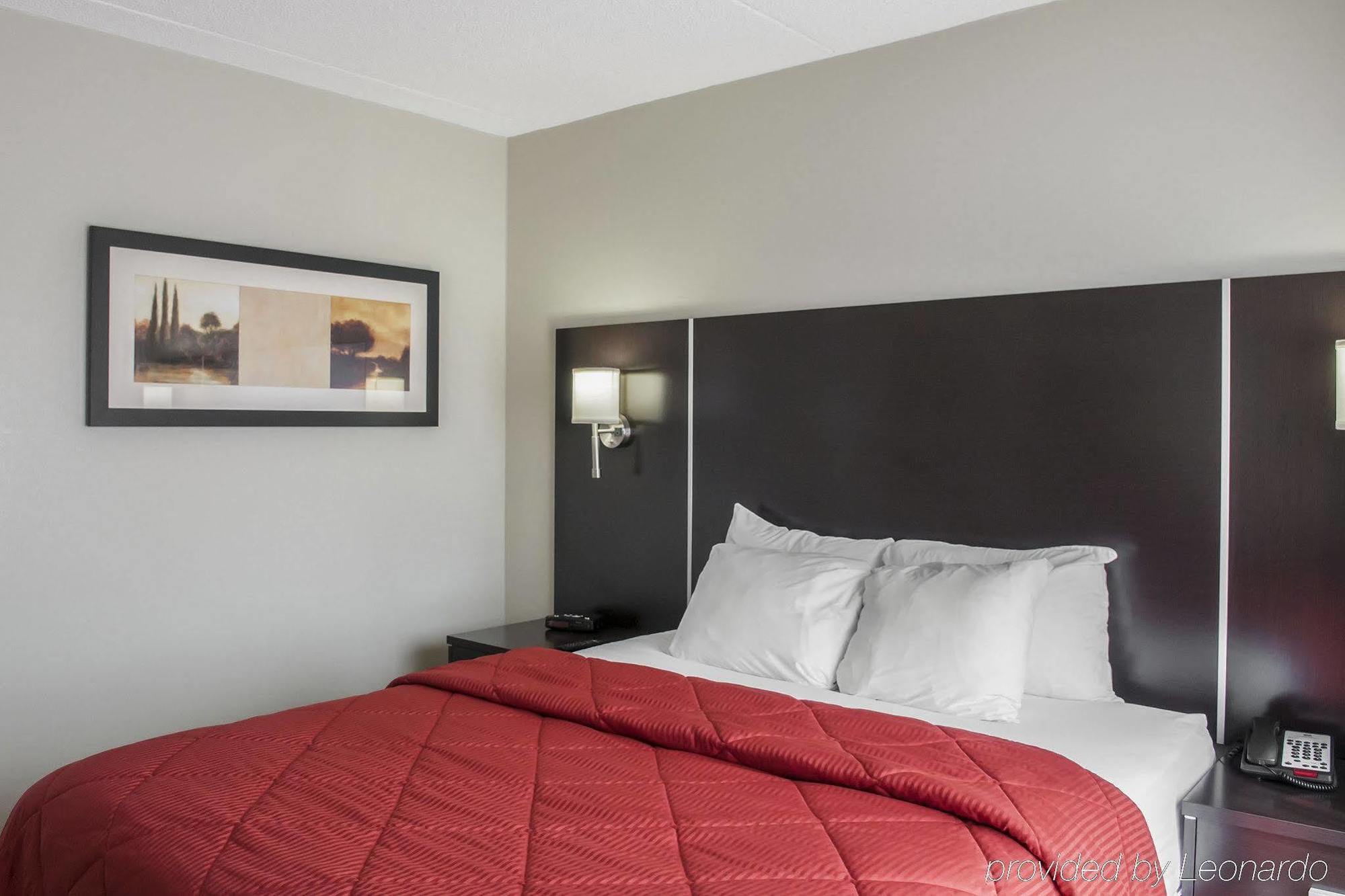 Comfort Inn Airport West Mississauga Extérieur photo